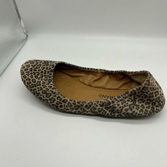 Lucky Brand Emmie Scrunch Flat in Leopard Print - Picture 6 of 10